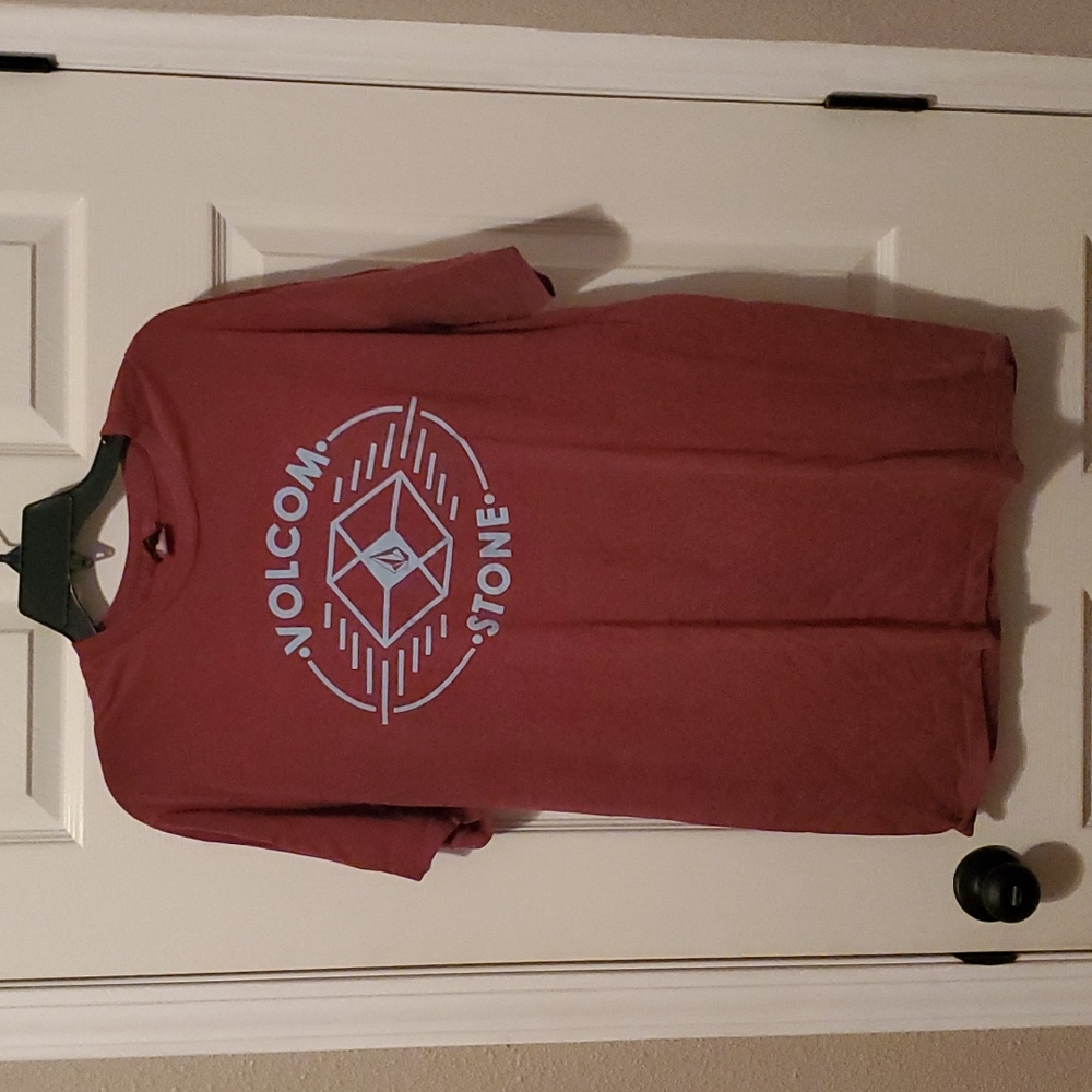 Volcom shirt